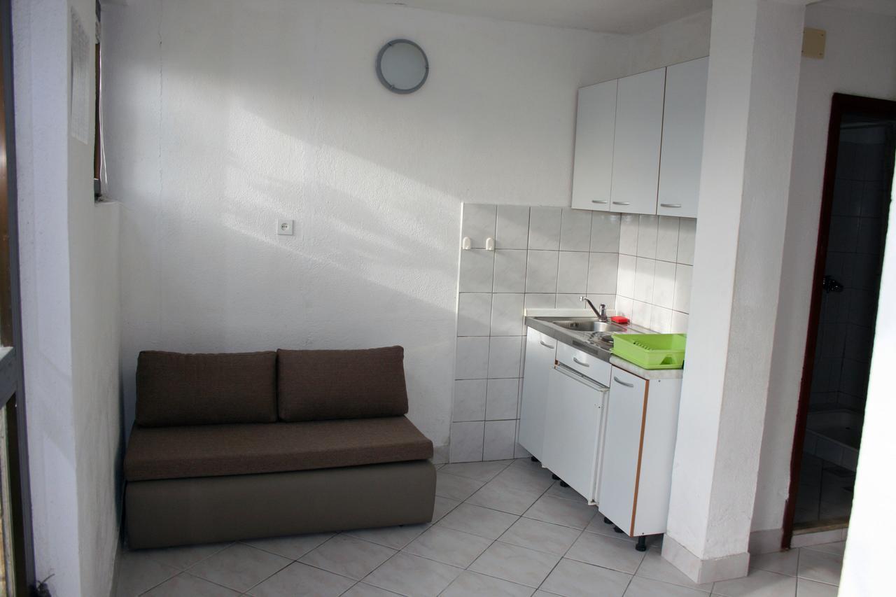 Hrstich Apartments Drašnice Eksteriør billede